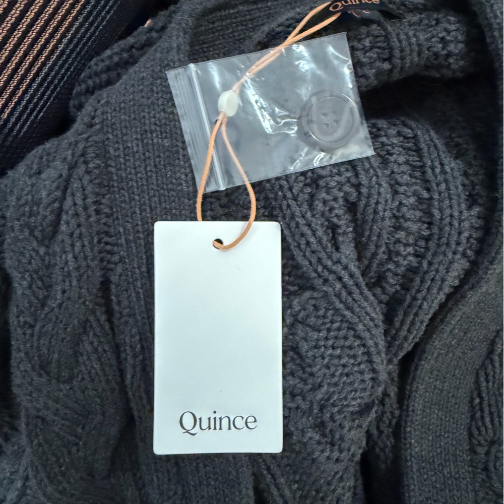 NWT Quince Charcoal 100% Organic Cotton Oversized Cable Knit Cardigan Top Sz. L - Picture 6 of 7